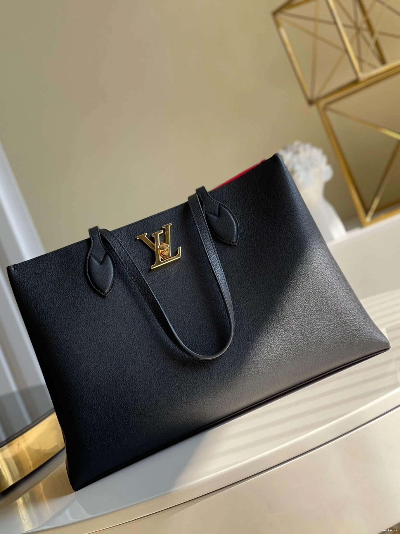 WIS SHOPPER VUITTON LOUIS LOCKME 0817